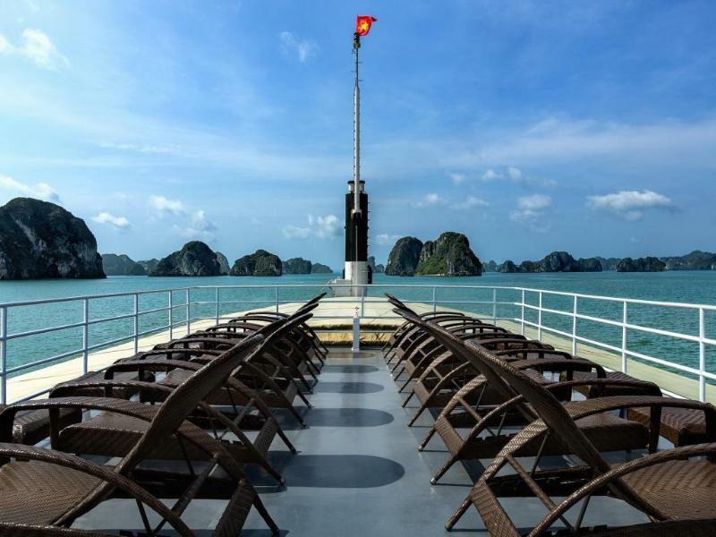 Emeraude Classic Cruises Hotel Ha Long Bagian luar foto