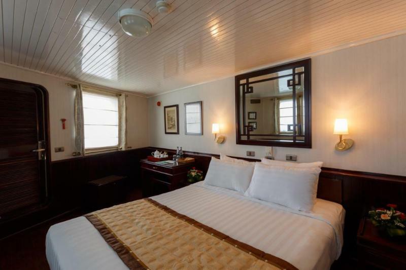Emeraude Classic Cruises Hotel Ha Long Bagian luar foto